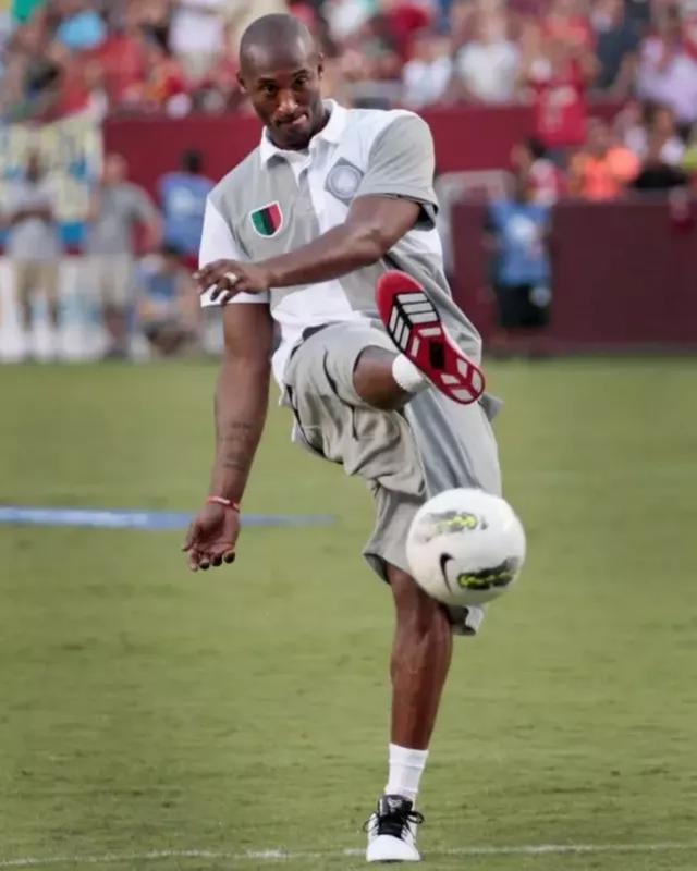 每体：巴尔德吉已经被弗里克边缘化，可能国王杯才有出场时间（每体：巴尔德吉在弗里克麾下遭冷落，或仅在国王杯获得出场机会）