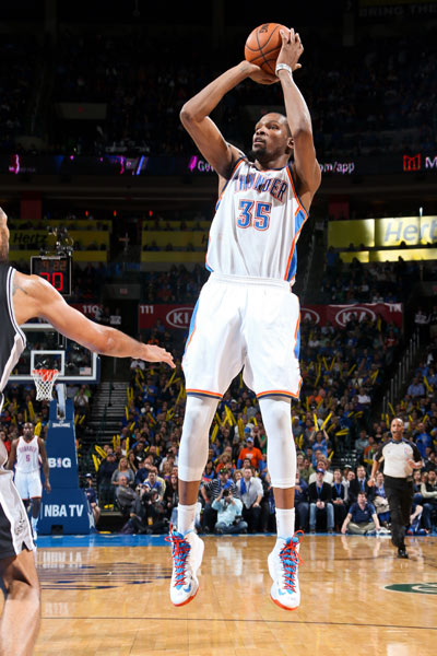 深圳青年人瞄准云南玉昆外援，2026冲超计划曝光（深圳青年人欲引进云南玉昆外援，2026冲超方案浮出水面）