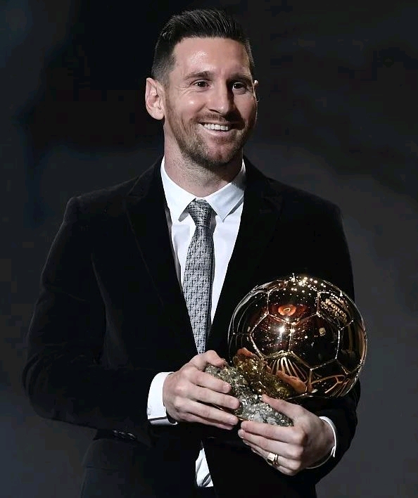 图片报：拜仁自研了一套AI工具，并对其他AI平台实行封禁（图片报：拜仁上线自研AI工具，禁用其他AI平台）