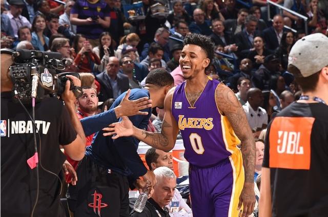 TA报道4-3-3阵型：起源于荷兰全攻全守，如今阵型界限已模糊（TA解读4-3-3：源自荷兰全攻全守，现代阵型边界愈加模糊）