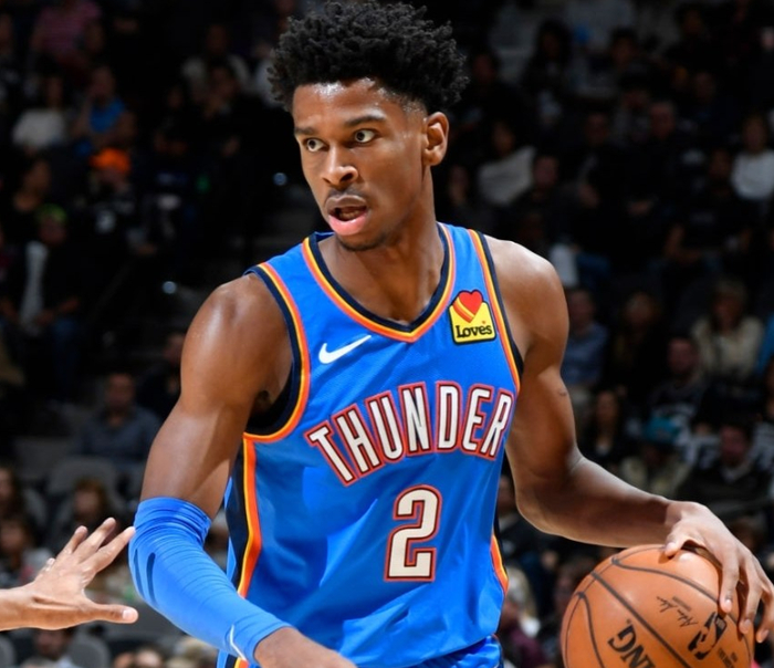 英超战报：B费2射1传，姆伯莫破门，曼联4-1狼队（英超快讯：B费梅开二度送助攻，姆伯莫破门，曼联4比1击退狼队）