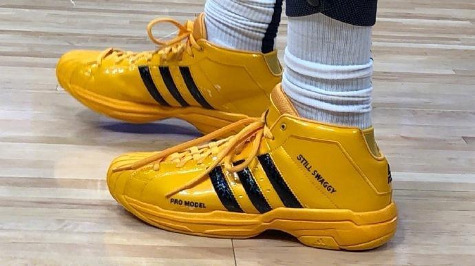 瓜迪奥拉：哈兰德发挥的很好，福登踢的太着急了需要更冷静（瓜迪奥拉：哈兰德表现出色，福登过于急躁需更冷静）