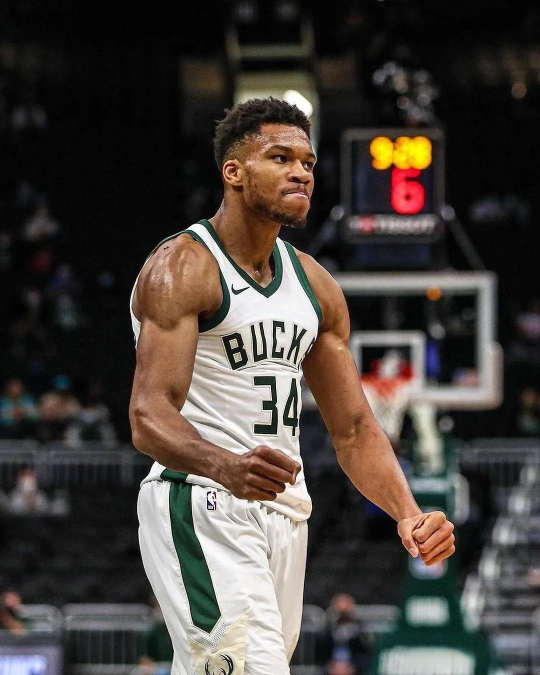 布罗基：国米纸面实力比米兰更强；我认为奇克将会决定德比（布罗基：国米纸面阵容优于米兰，德比胜负或将由奇克定夺）