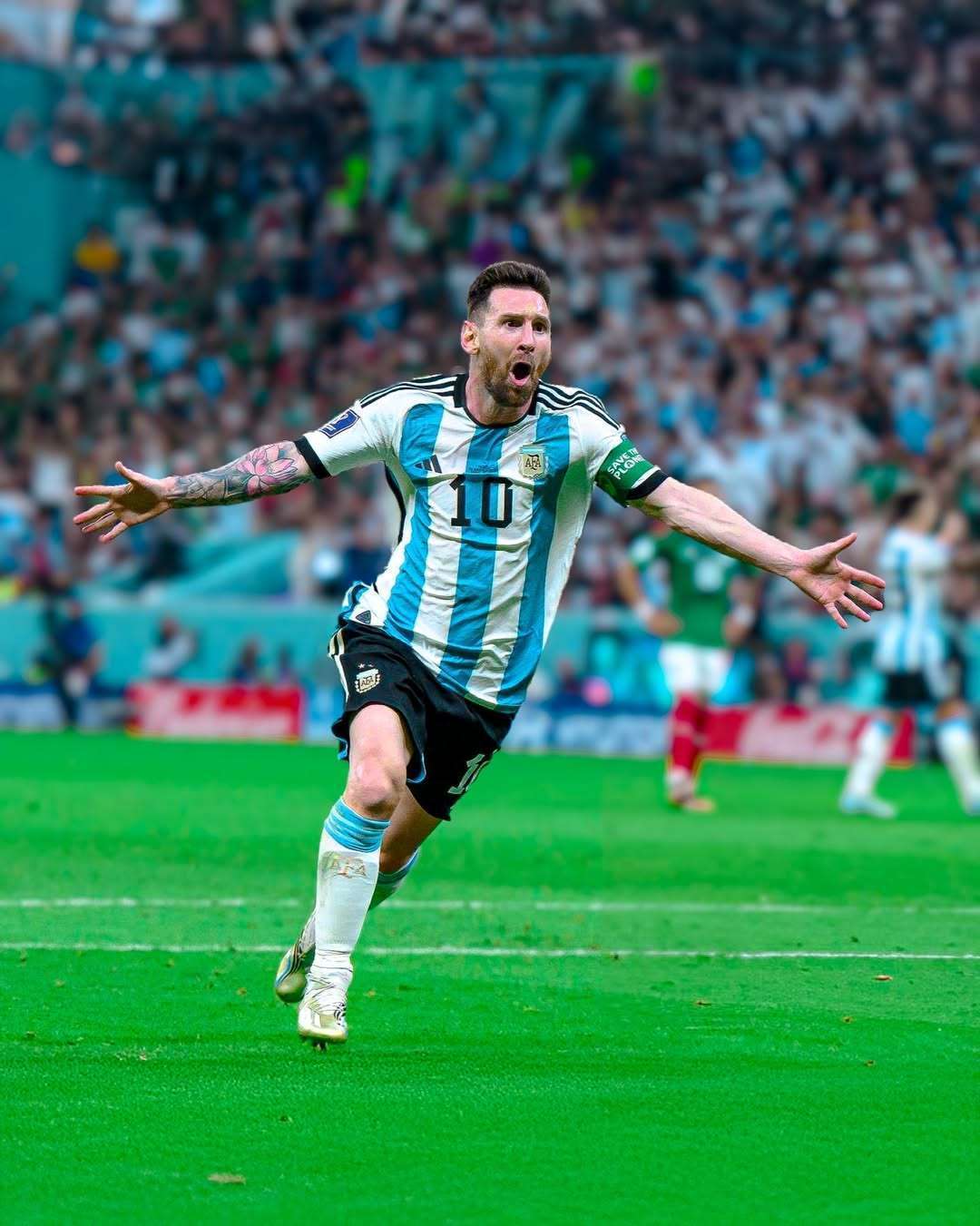 启蒙教练：维尼修斯一直有点叛逆，他应该学会控制和收敛脾气（启蒙教练：维尼修斯有叛逆一面，应学会情绪控制与收敛）