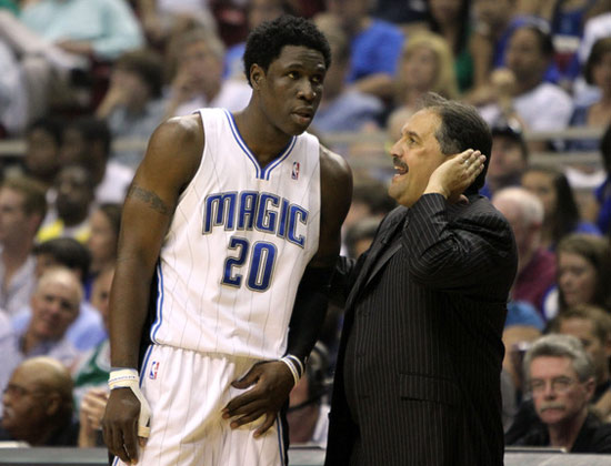 大博阿滕：我觉得我弟弟不配拥有现在的成功，我们一直合不来（大博阿滕直言弟弟不配现今成就：兄弟关系长期失和）