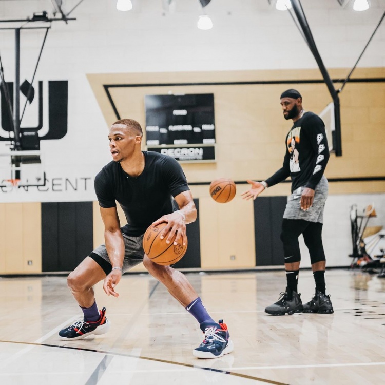 送出助攻，迪马尔科当选国米vs拉齐奥全场最佳球员（迪马尔科献助攻，荣膺国米对拉齐奥全场最佳）