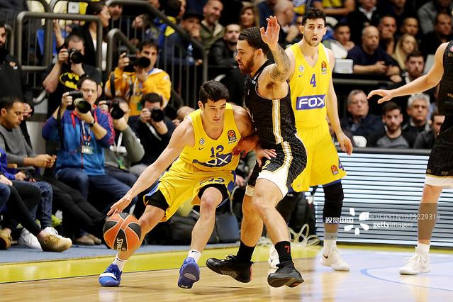 马竞vs莱万特：小蜘蛛领衔，瑟洛特、巴埃纳、朱利亚诺首发（马竞对阵莱万特：小蜘蛛领衔出战，瑟洛特、巴埃纳、朱利亚诺携手首发）