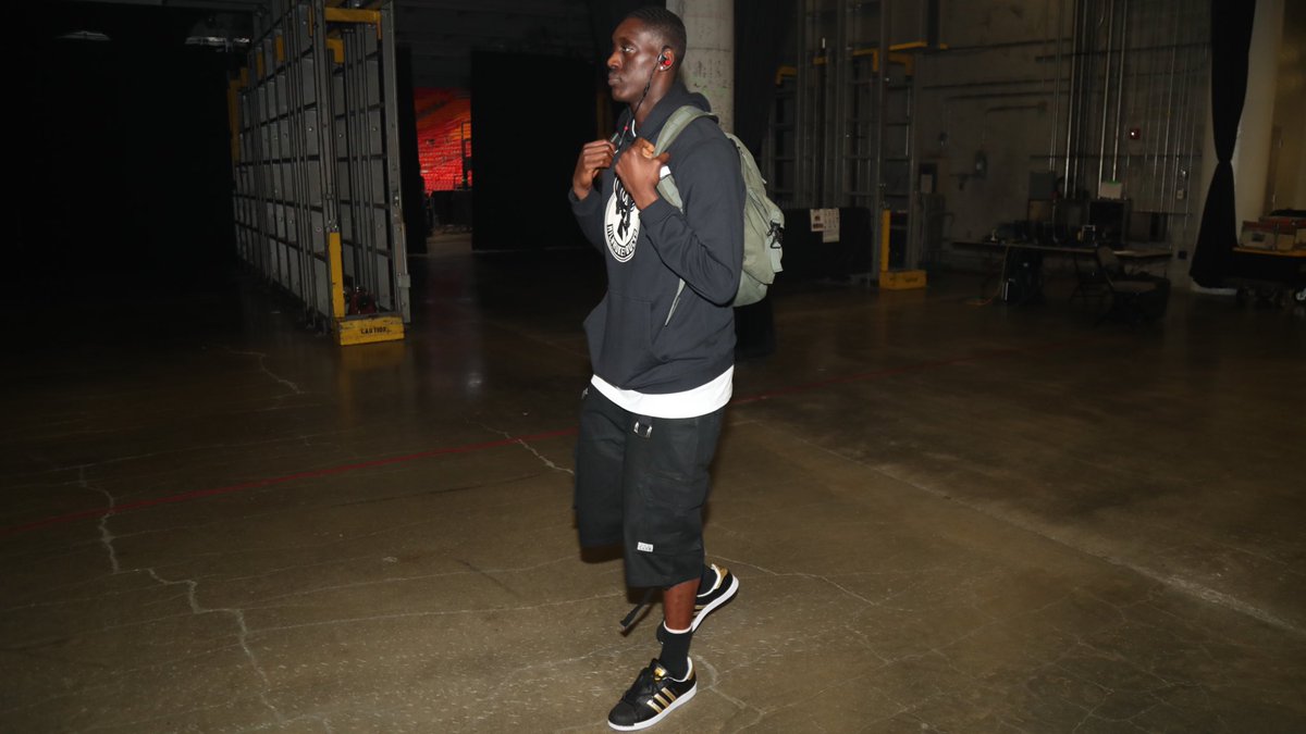 国足名将创业认准一条路：放弃功利 老实学日本（国足名将创业只走一条路：摒弃功利,踏实向日本取经）