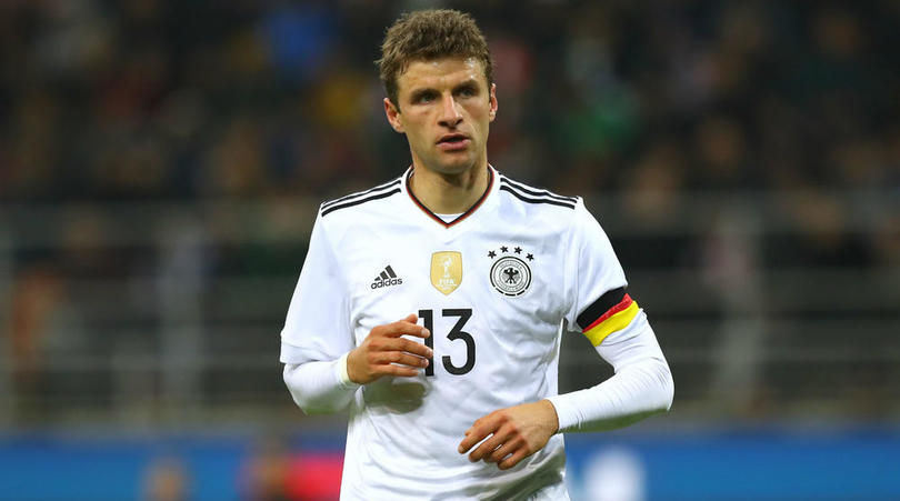 卡萨诺：32岁的迪巴拉已经跑不动了；罗马应该把科内卖给国米（卡萨诺称32岁迪巴拉已跑不动；建议罗马将科内出售给国米）