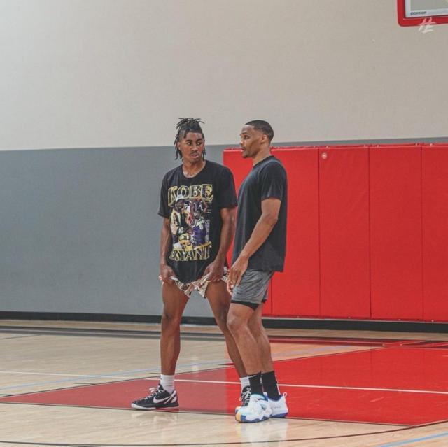 巴尔德吉：踏上诺坎普草坪时就像是一场梦；真希望能见到梅西（巴尔德吉：走上诺坎普那一刻宛如做梦，只盼能与梅西相见）